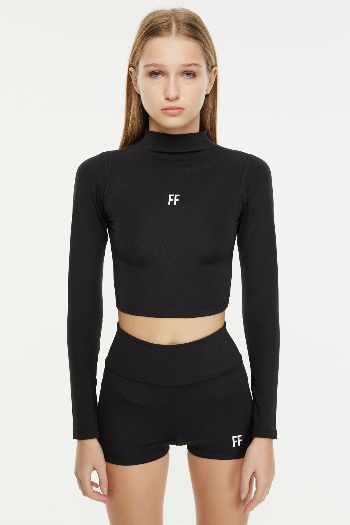 FF / Cropped Mock Neck Long Sleeve